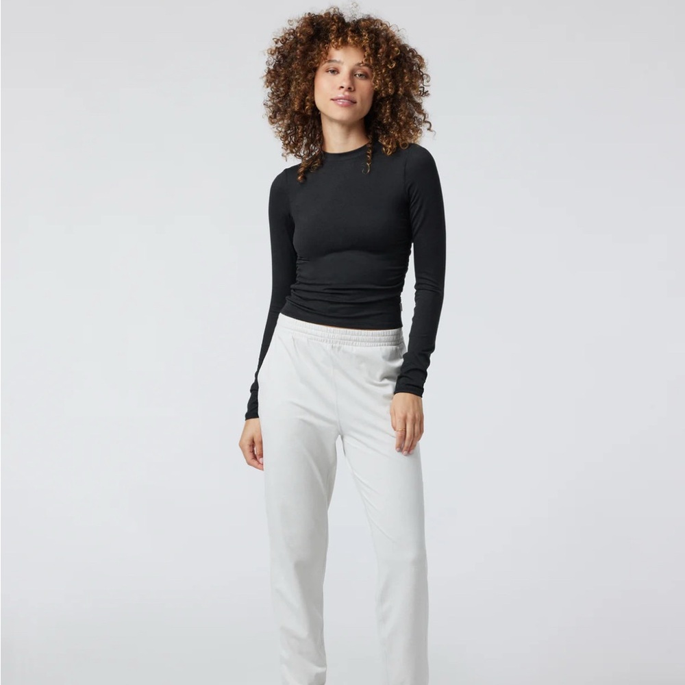 Vuori Black Long Sleeve Top